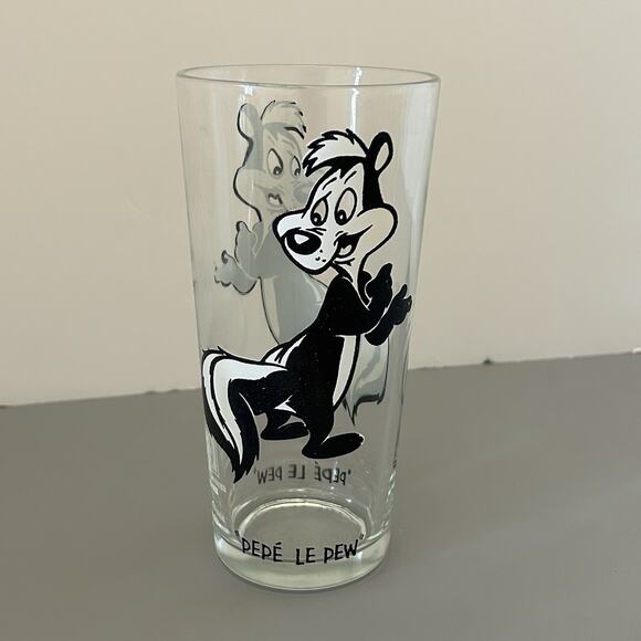 1973 Pepsi Collector’s Glasses Series Looney Tune Pepe Le Pew & Wile E Coyote #4 - Picture 5 of 8
